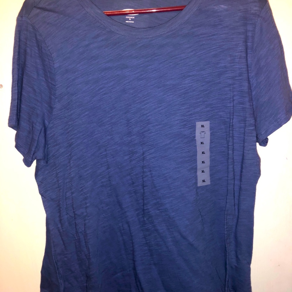 Old Navy- Everywear tee